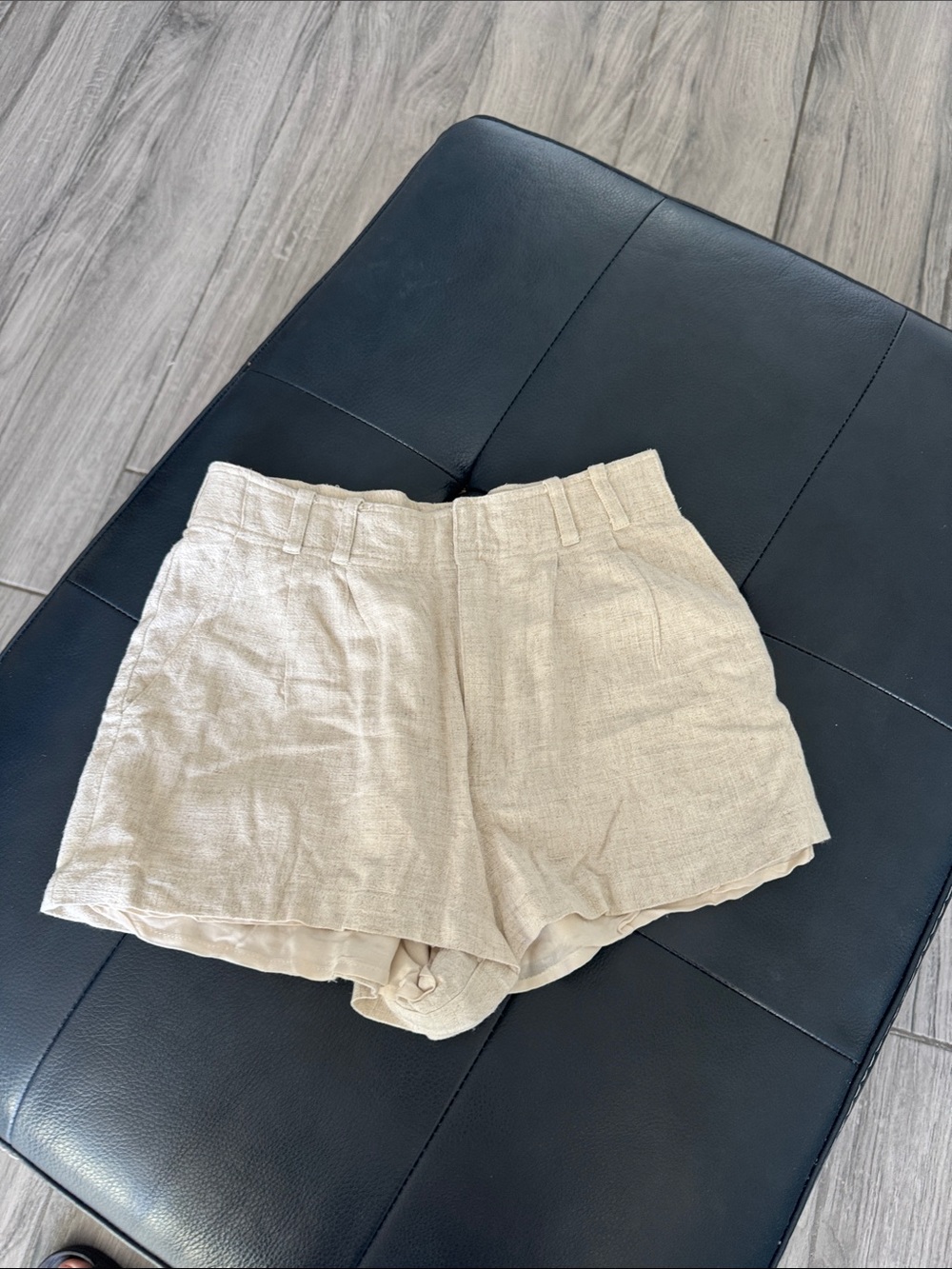 Z Supply Like New Beige Women's Linen Blend Shorts - Classic High Waist XS